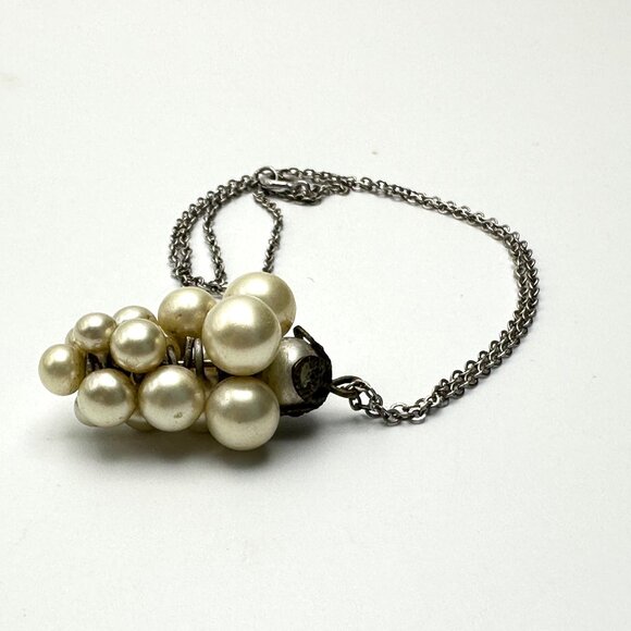 Vintage 1950s-60s Pearl Grape Cluster Pendant Necklace—Sterling Silver Chain—GUC - Picture 3 of 10